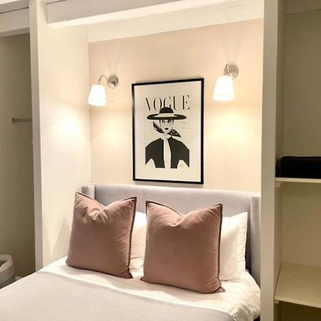 Апартаменты Cosy Camon Bolt-Hole Экстерьер фото